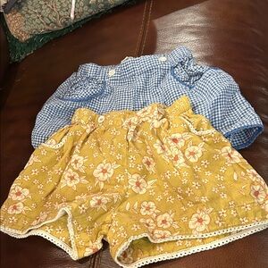 Charming Floral and Gingham Kids Shorts Set